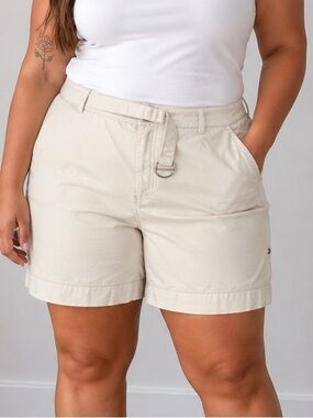 Gloria Vanderbilt Beige Belted Cotton Shorts
